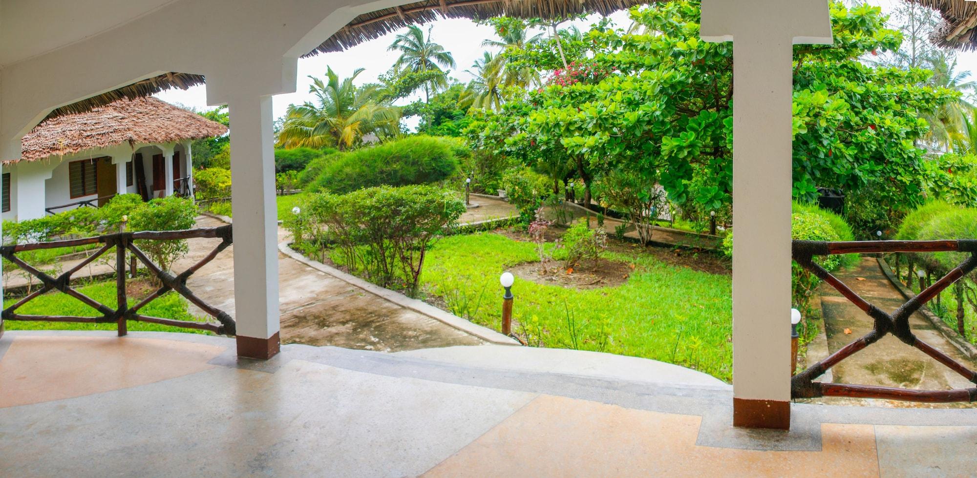 African Sun Sand Sea Beach Resort & Spa Bwejuu Dış mekan fotoğraf